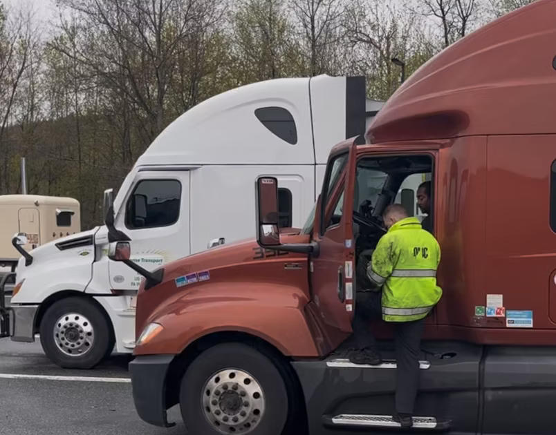 Featured image for “Oregon DOT puts 283 ELD cheats out-of-service”