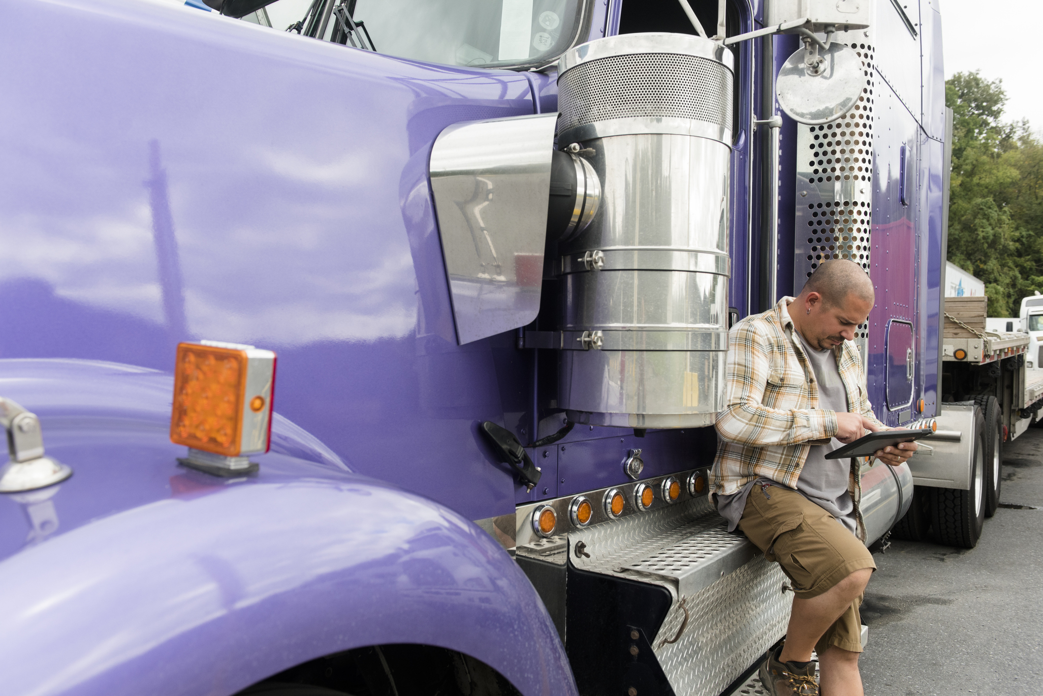 Featured image for “Revoked ELD maker reveals ‘huge’ demand for HOS-cheat devices”
